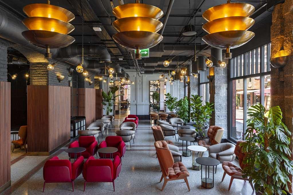 Radisson Red Tbilisi Hotel Restaurant foto