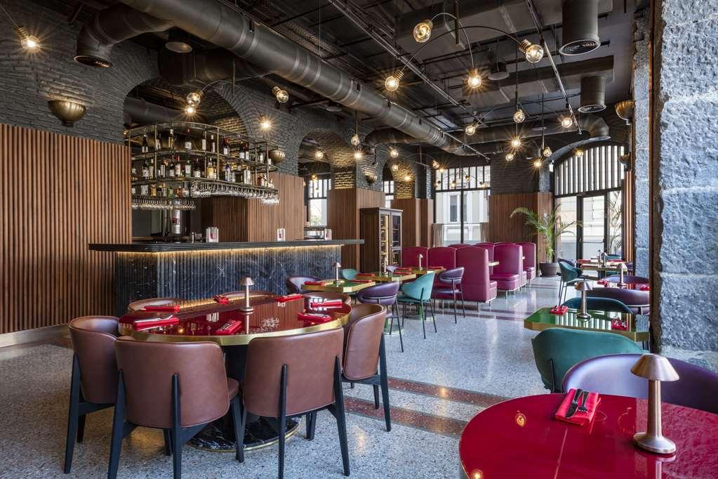 Radisson Red Tbilisi Hotel Restaurant foto