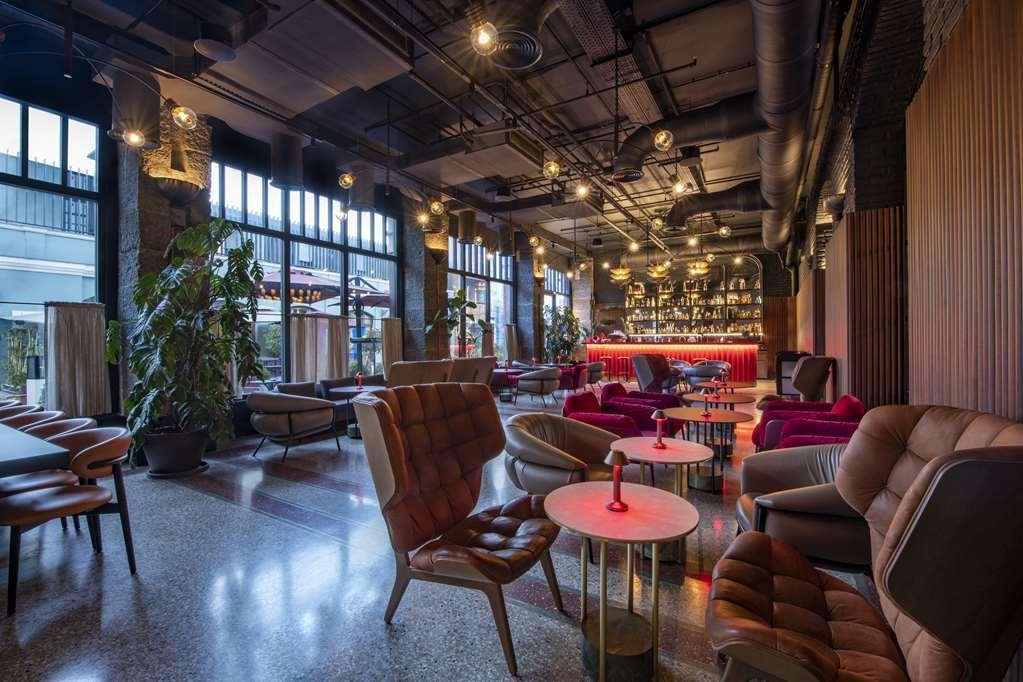 Radisson Red Tbilisi Hotel Restaurant foto